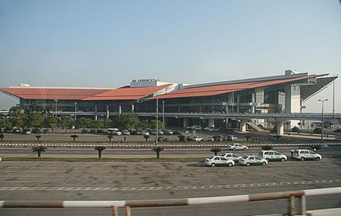 Decree clarifies regulations for domestic airport management - 1