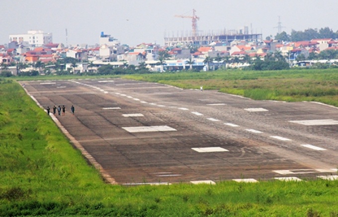 Gia Lam Airport conversion into a commercial airport scrapped - 1 Gia Lam Airport conversion into a commercial airport scrapped - 1