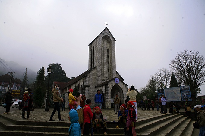 Ham Rong Mountain, Sapa to temporarily close - 3