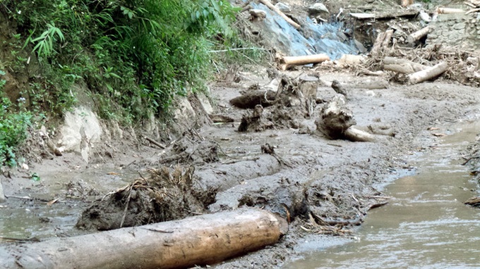 Flood and landslide wrecks Yen Bai - 9