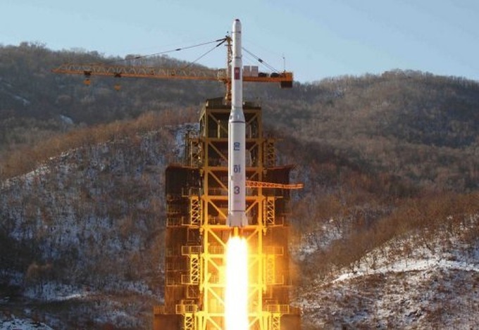 N. Korea tests long-range rocket engine: US think-tank - 1
