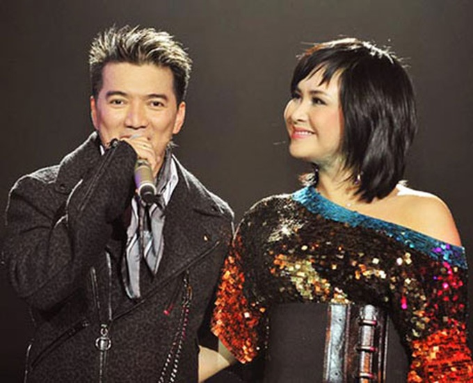 Close celebrity relationships slit on live television - 3