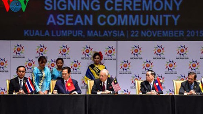 Declaration on the ASEAN Community establishment signed - 2