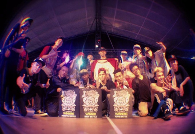 Vietnamese team take crown in Thai hip-hop dance competition - 1