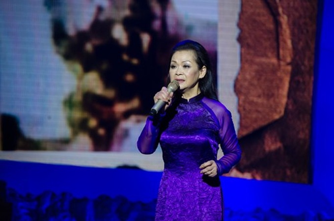 Khanh Ly show delayed due to copyright controversy - 1