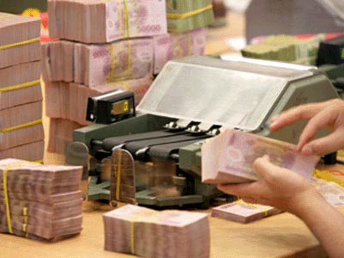 Banking and finance pay highest salaries in 2011 - 1