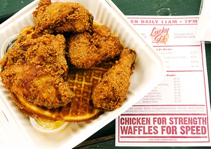 HCM City one of the world’s top ten cities for street food - 1