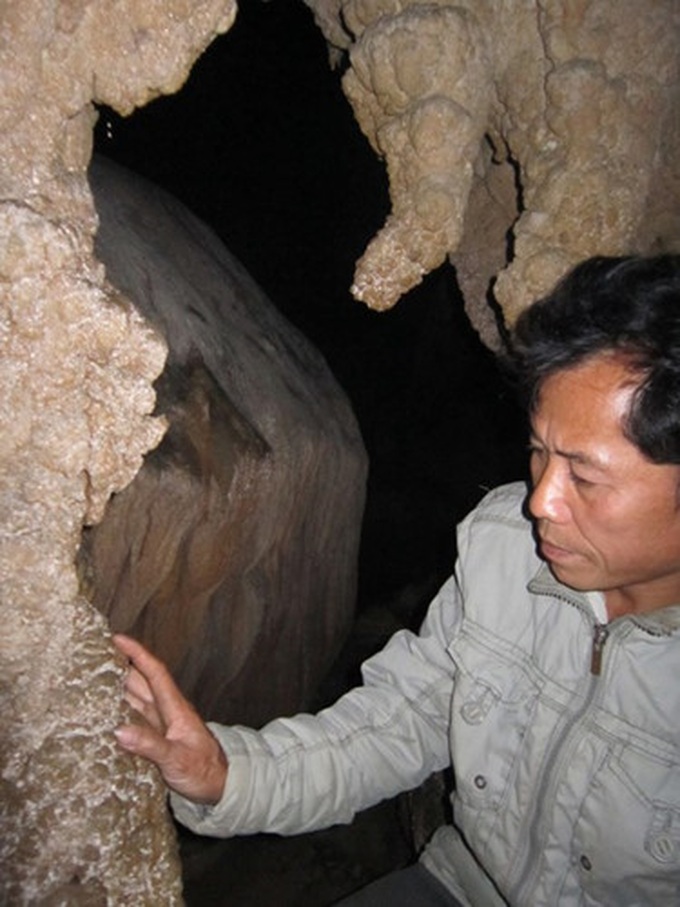 Residents discover new cave in Thanh Hoa - 5