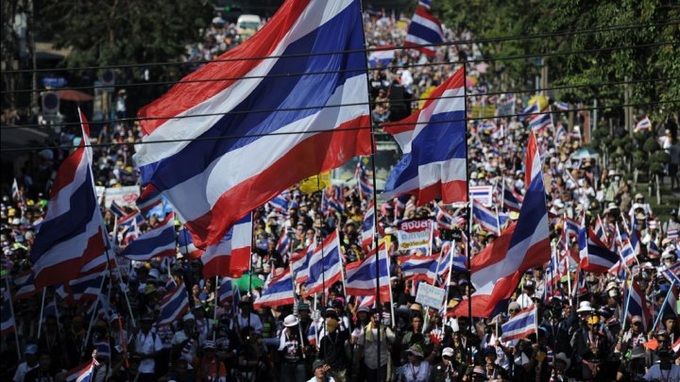 Protesters paralyse Bangkok in bid to unseat PM - 1 Protesters paralyse Bangkok in bid to unseat PM - 1