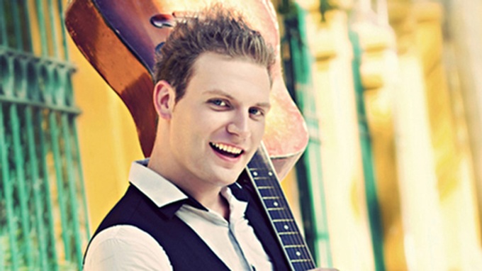 Ministry stands firm on showbiz work permits - 2