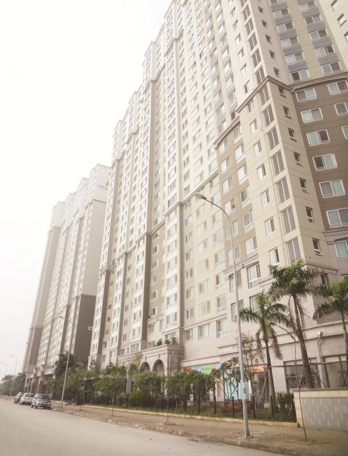 Property developers, brokers mislead buyers to push up sales - 1