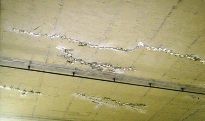 Cracks detected in SEA's largest river tunnel - 2