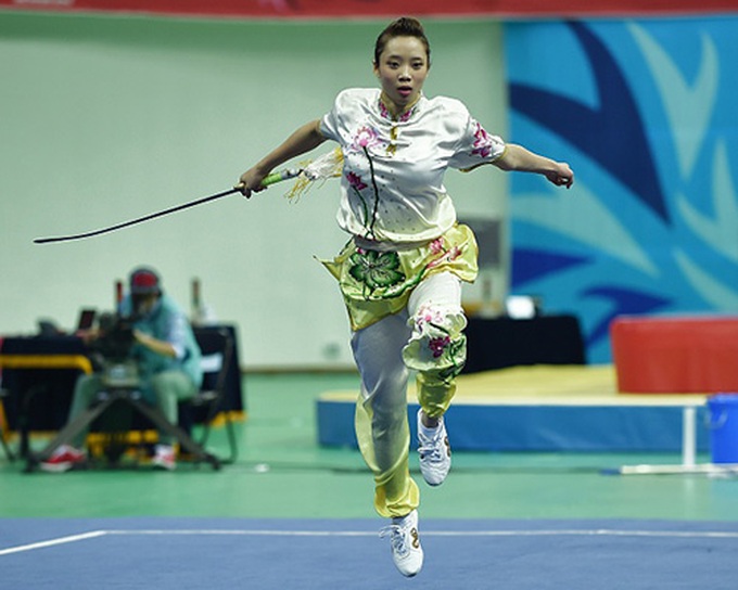 ASIAD 17: First gold medal for Vietnam - 1