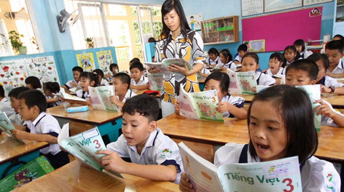 Course for overseas Vietnamese teachers opens - 1
