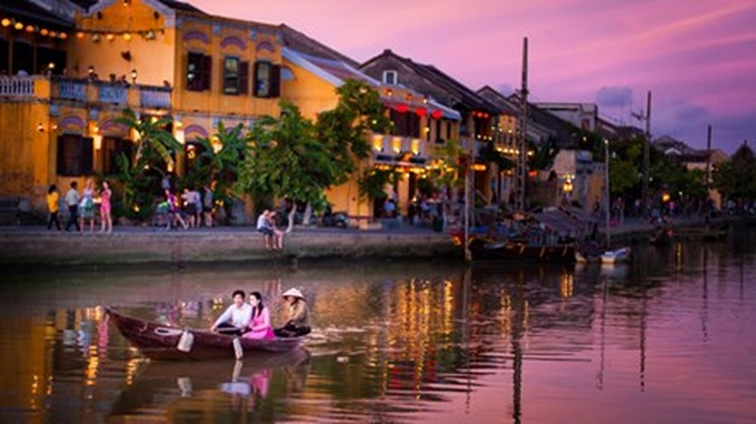 Hoi An free for the 17th anniversary as world heritage site - 1