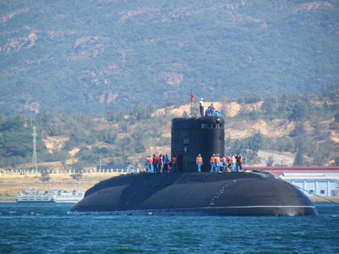 Hanoi Kilo- 636 submarine arrives at Cam Ranh Bay - 12