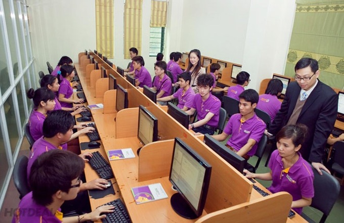 Vietnam must prioritize computer programming education: experts - 1