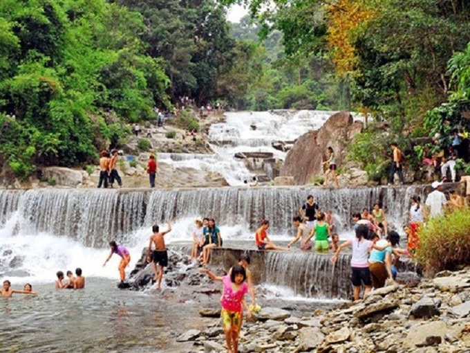 Top 9 magnificent waterfalls in Vietnam - 9 Top 9 magnificent waterfalls in Vietnam - 9