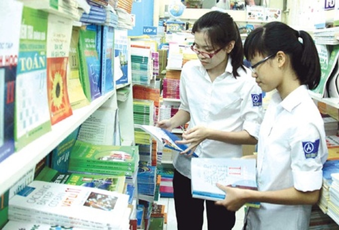 Education Ministry plan to rewrite textbooks divides NA legislators - 1