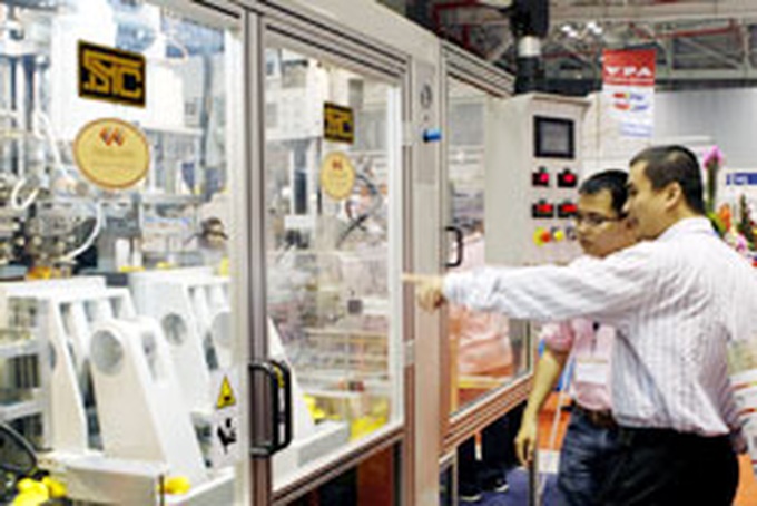 Plastics industry forms regional plan - 1