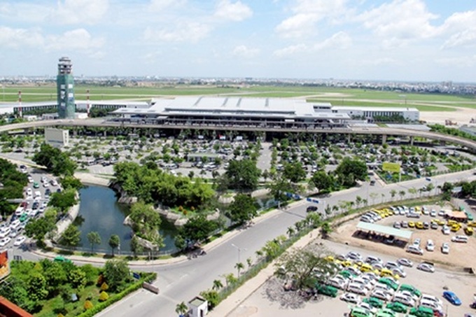Airport fences to reinforce runway security - 1