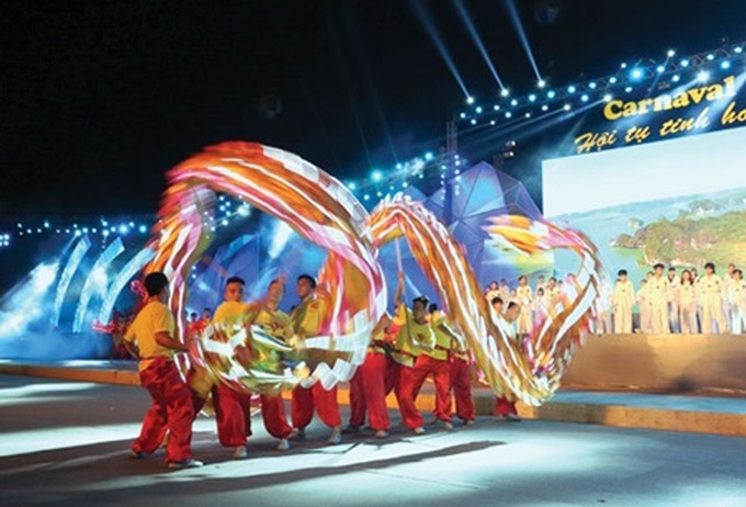 Carnival promotes Ha Long as place to live and play - 1