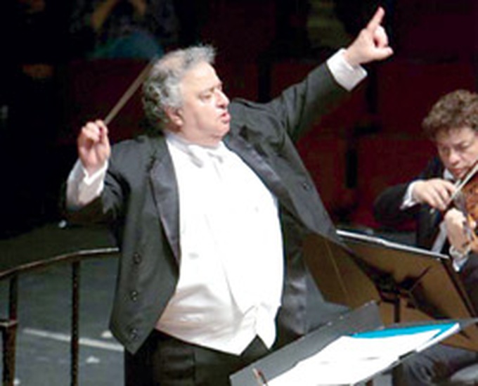 Berliner Symphoniker debuts in Hanoi - 1