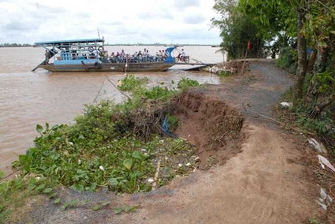 Can Tho tackles erosion - 1