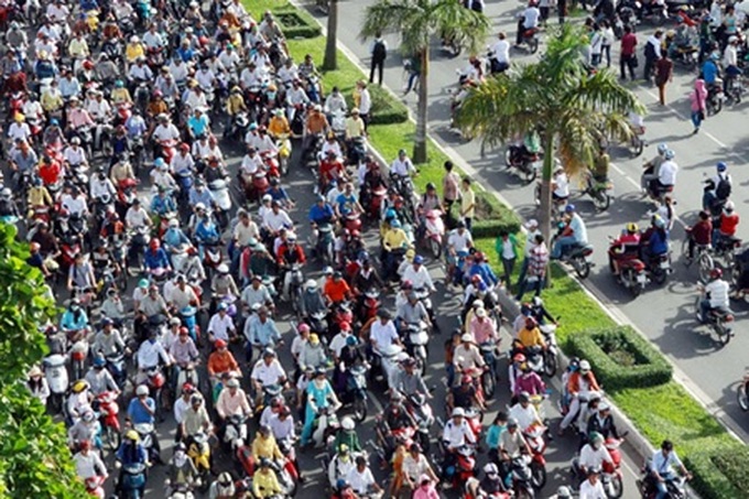 Motorbike owners rebel over new road-use fees - 1