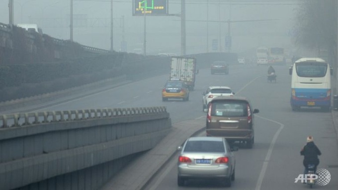 China bus fire kills 14: Officials - 1