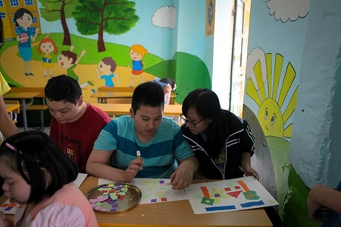 Exhibition to showcase paintings by disabled children - 1