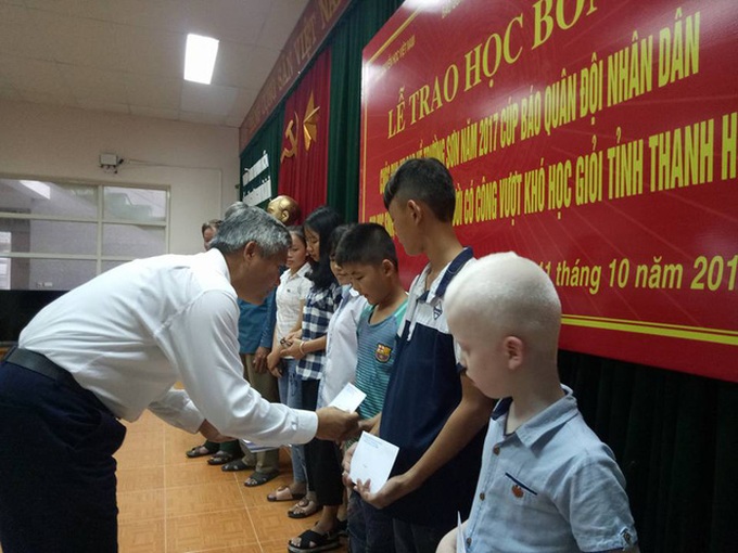 DTiNews grants scholarships for disadvantaged students - 1