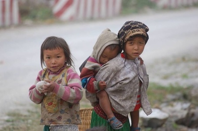 Texting raises money for victims of cold spell - 1