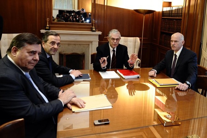 Greece forces overtime in critical debt talks - 1