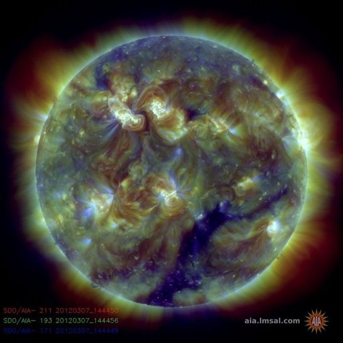 Earth braces for biggest space storm in five years - 1 Earth braces for biggest space storm in five years - 1