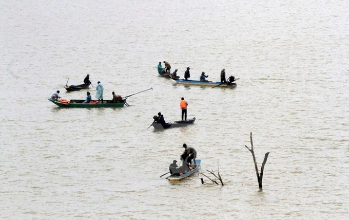 Four died after boat capsizes in Binh Phuoc - 1