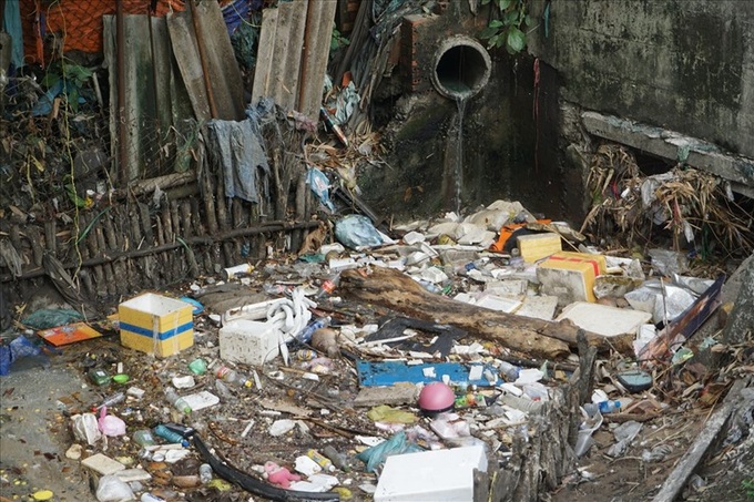 Tan Son Nhat Airport faces flood risk - 1 Tan Son Nhat Airport faces flood risk - 1