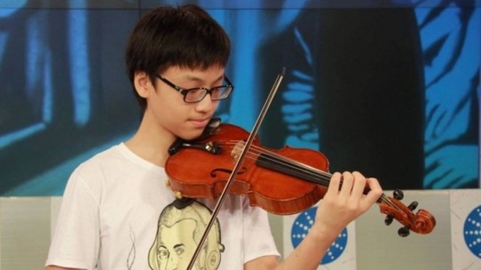 Hanoi announces top 10 outstanding citizens - 1