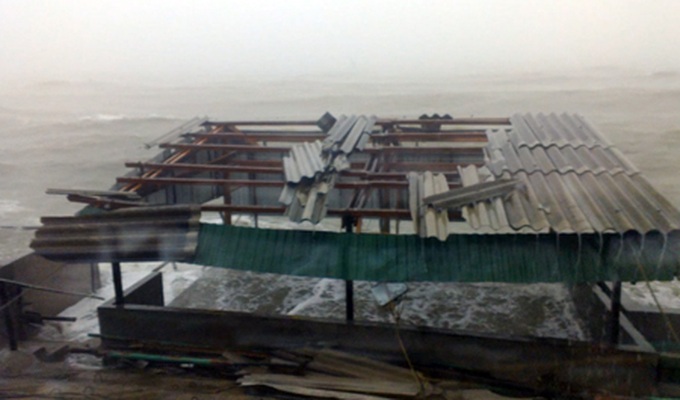 70 missing as typhoon sinks boats - 1 70 missing as typhoon sinks boats - 1