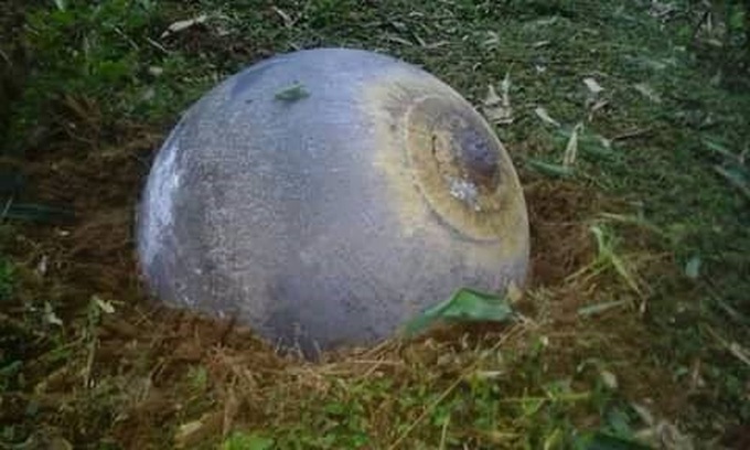 Mystery ‘orbs’ fall from sky in northern provinces - 1 Mystery ‘orbs’ fall from sky in northern provinces - 1