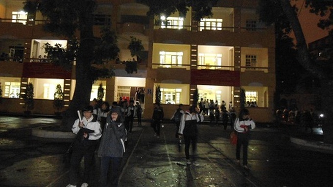 Schools in Hanoi violate school hour regulations - 2 Schools in Hanoi violate school hour regulations - 2