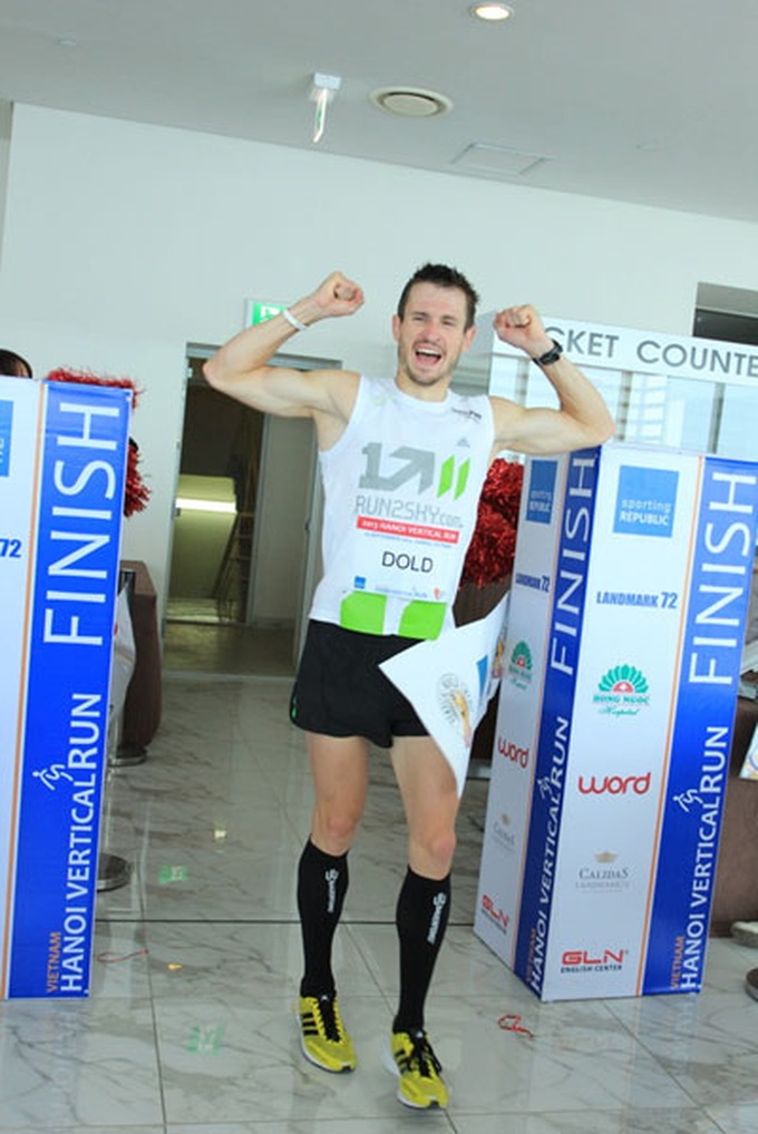 Vertical run reigning champs win again - 1