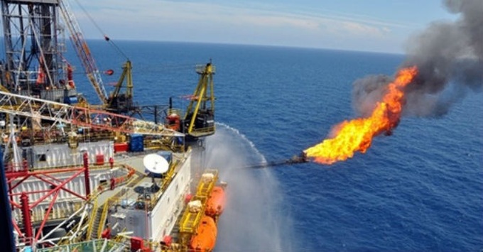 Vietnam to be hardest hit by low oil prices - 1