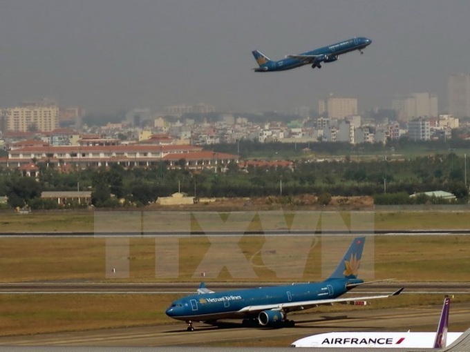 Vietnamese carriers run over 150,000 flights in first half - 1 Vietnamese carriers run over 150,000 flights in first half - 1