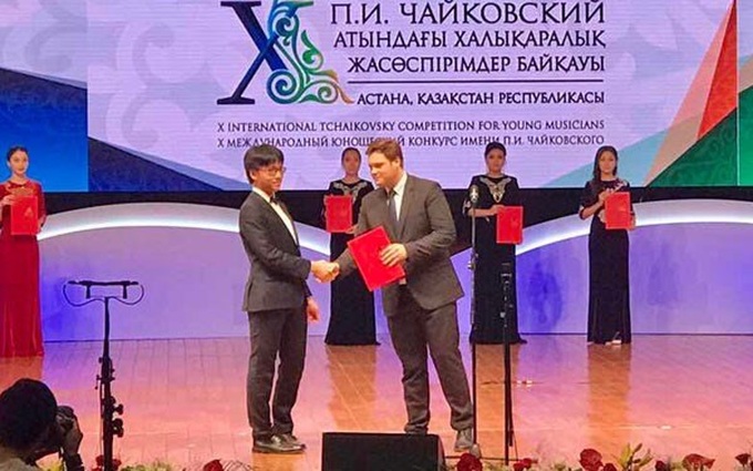 Tchaikovsky competition honours Vietnamese violin prodigy - 1 Tchaikovsky competition honours Vietnamese violin prodigy - 1