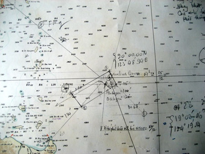 Oil spotted in remote ocean ends hope for missing ship - 2