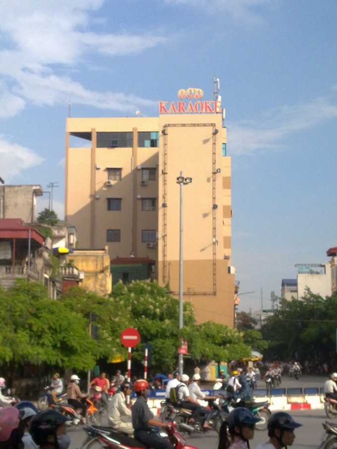 Renovation pushes small traders to hardship - 3