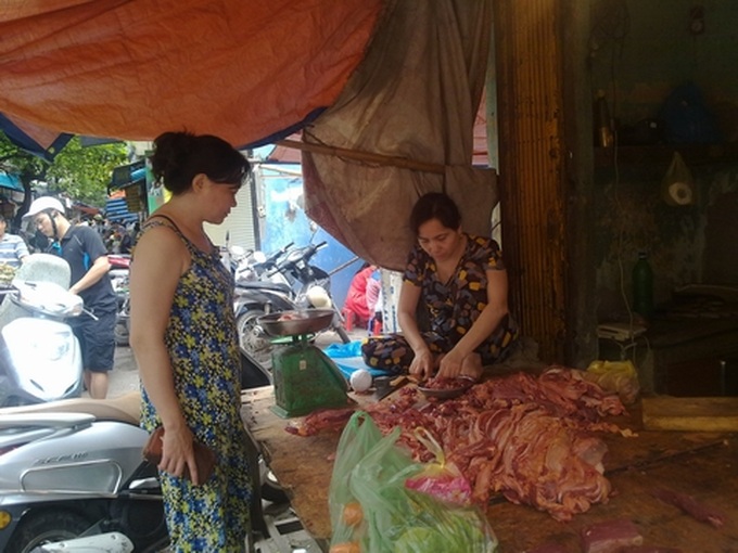 Renovation pushes small traders to hardship - 7