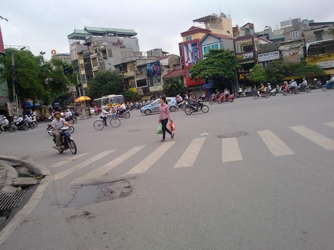 Renovation pushes small traders to hardship - 9