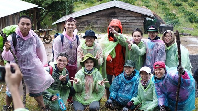 A guide treks to preserve forests - 1